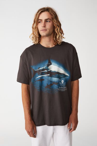 Sea Shepherd Oversized T-Shirt, LCN SEA FADED SLATE/THE OCEAN SHARKS