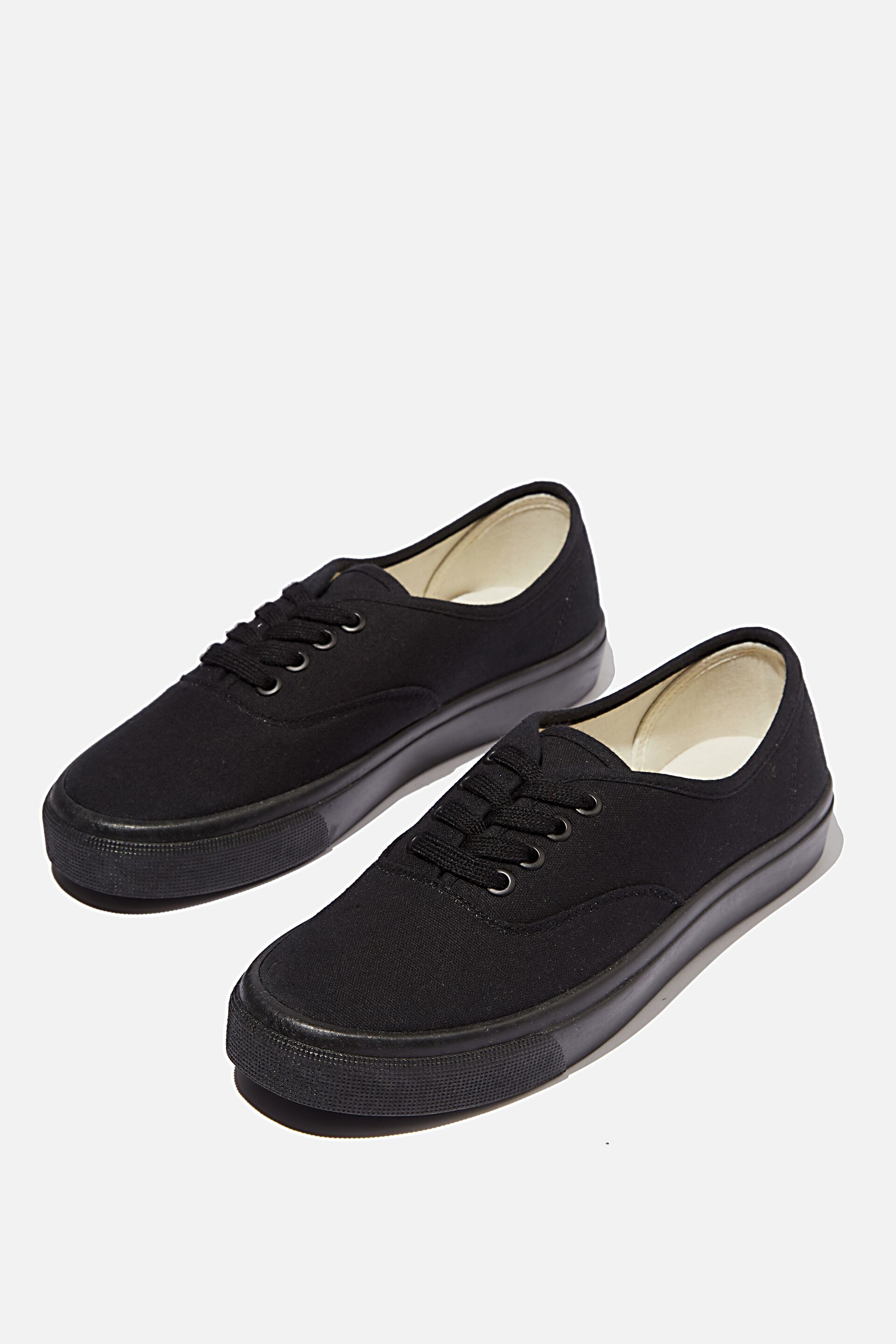 black plimsoll shoes
