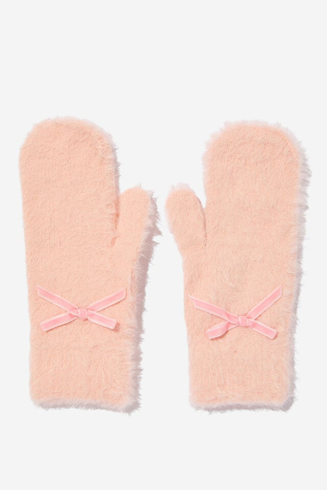 Fluffy Yarn Mittens, SOFT PINK