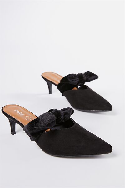 Women's Shoes - Boots, Flats, Heels & More | Cotton On