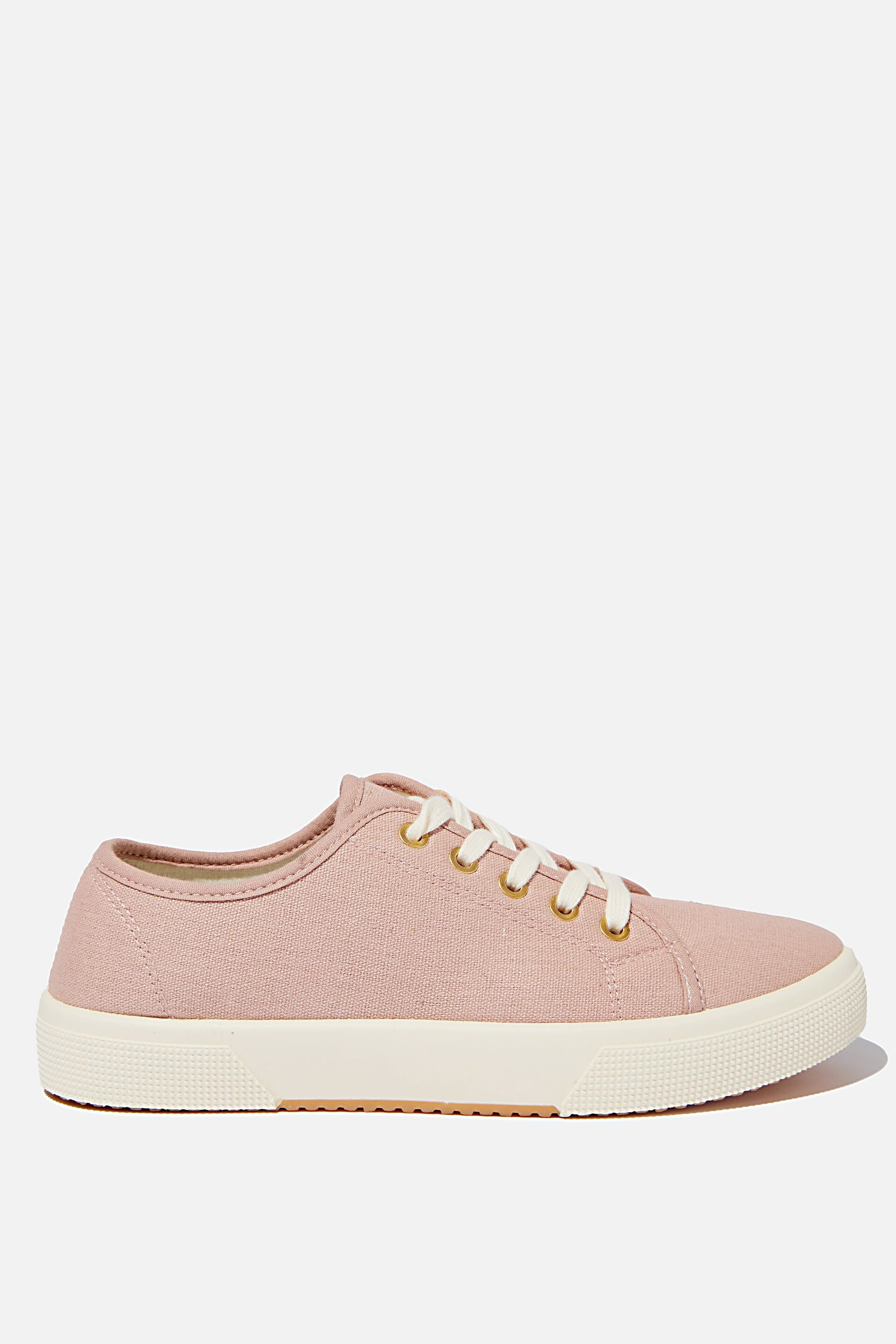 plimsolls with laces