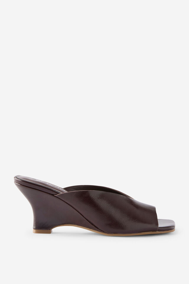 Michelle Wedge, BURGUNDY PATENT PU