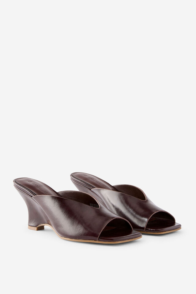 Michelle Wedge, BURGUNDY PATENT PU