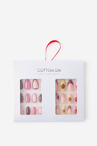 Press On Nails, GIFT PACK/MAIN CHARACTER