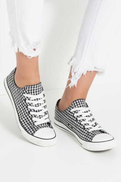 Women's Shoes - Boots, Flats, Heels & More | Cotton On
