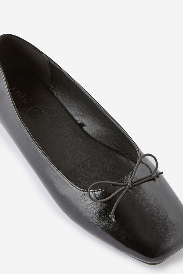 Miley Ballet, BLACK GLOSSY