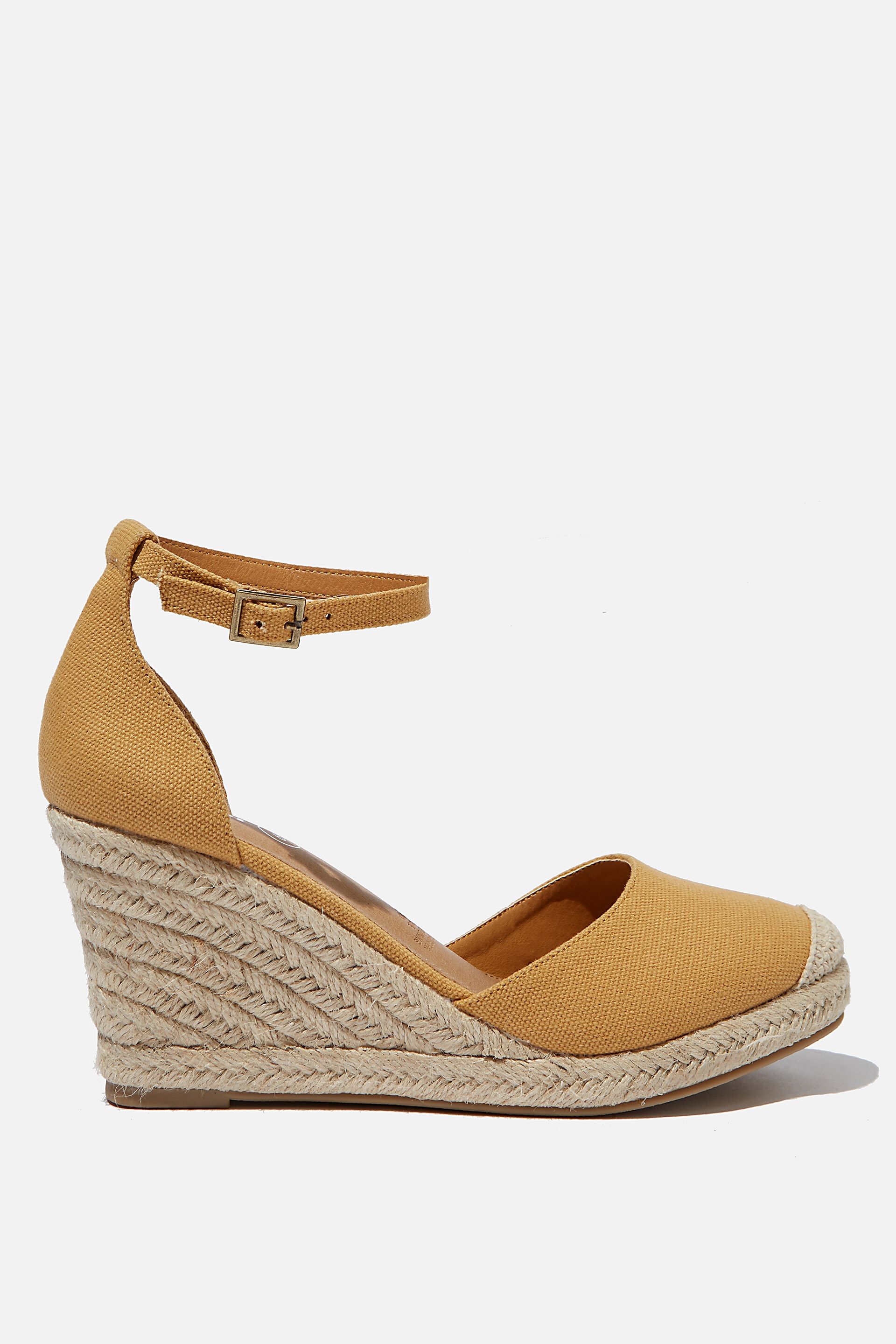 Florence Closed Toe Wedge | Women's 