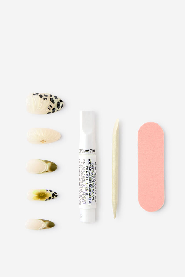 Press On Nails, BLOOMING CHARTRUESE.