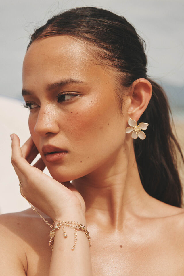 Earring Single Pack, GOLD/WHITE HIBISCUS
