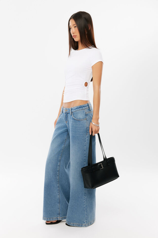 Oliver Tee, WHITE
