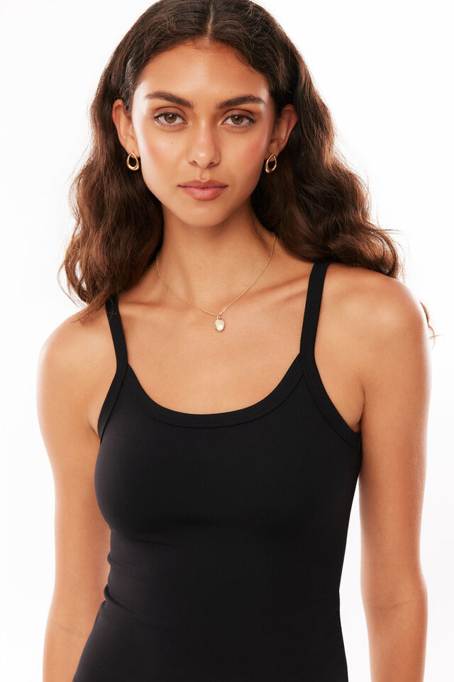 Sleek Riri Scoop Neck Tank, BLACK