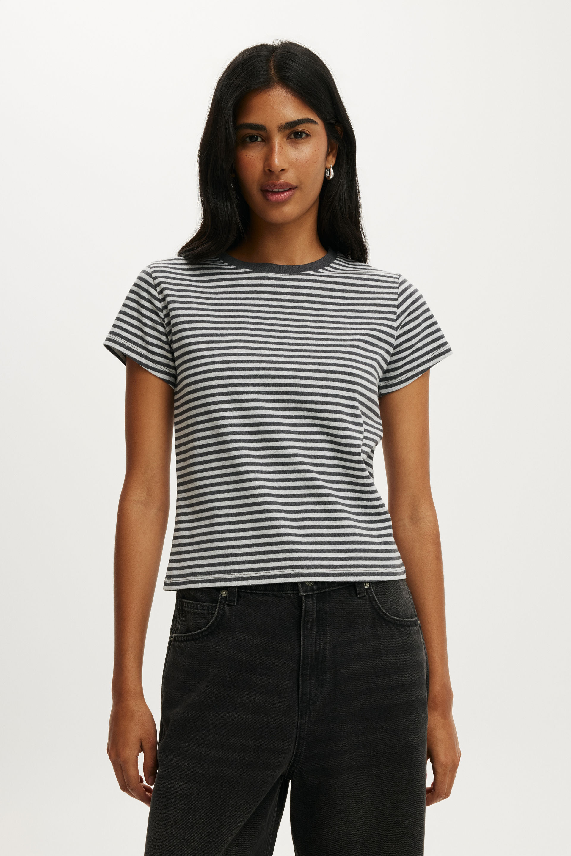 Women's Grey Camiseta - 90S Baby Tee | Cotton On Brazil