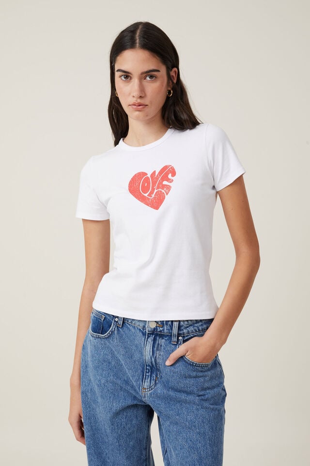 Camiseta - Fitted Graphic Longline Tee, LOVE/WHITE