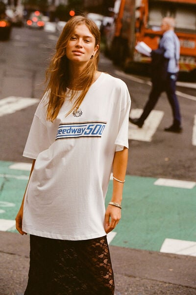 The Oversized Graphic Tee, SPEEDWAY 500/ VINTAGE WHITE
