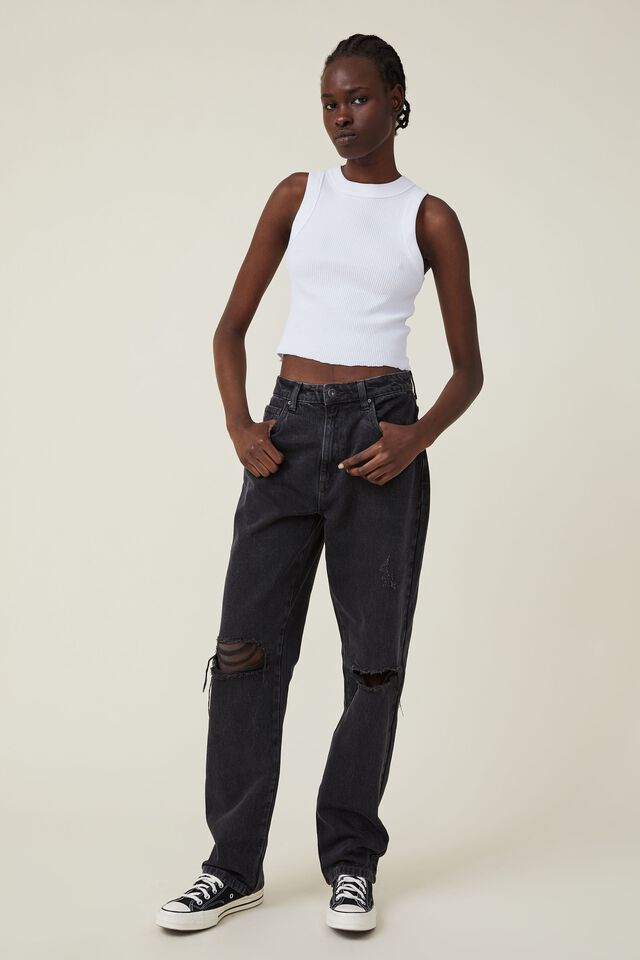 What (gaping) waist? H&M introduces new Curvy Fit denims made with South  African women in mind