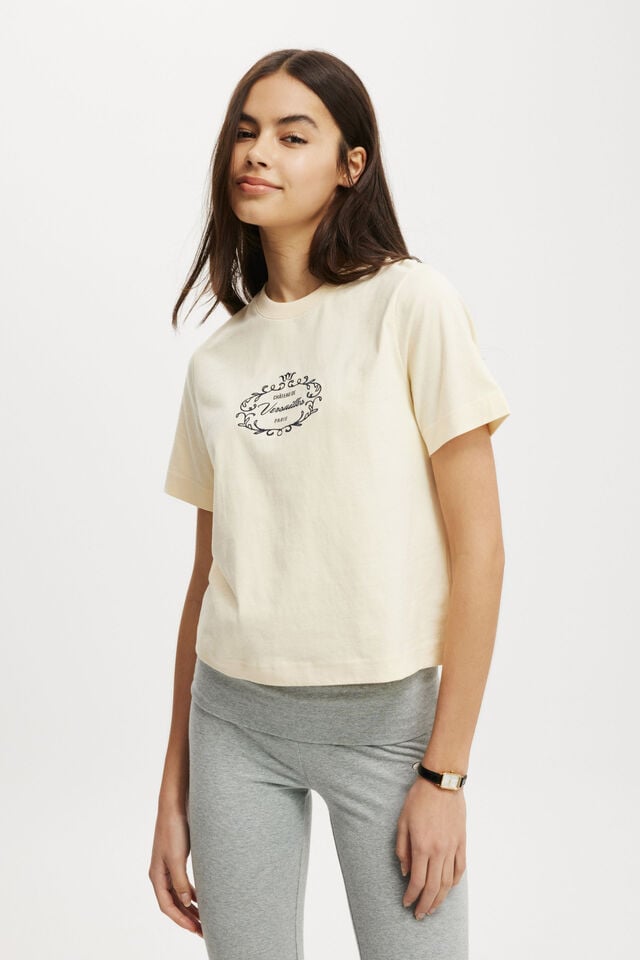 The Classic Tee, VERSAILLES/BUTTERMILK