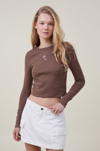 Camiseta - Fitted Rib Graphic Long Sleeve Top, ROSE/RICH BROWN