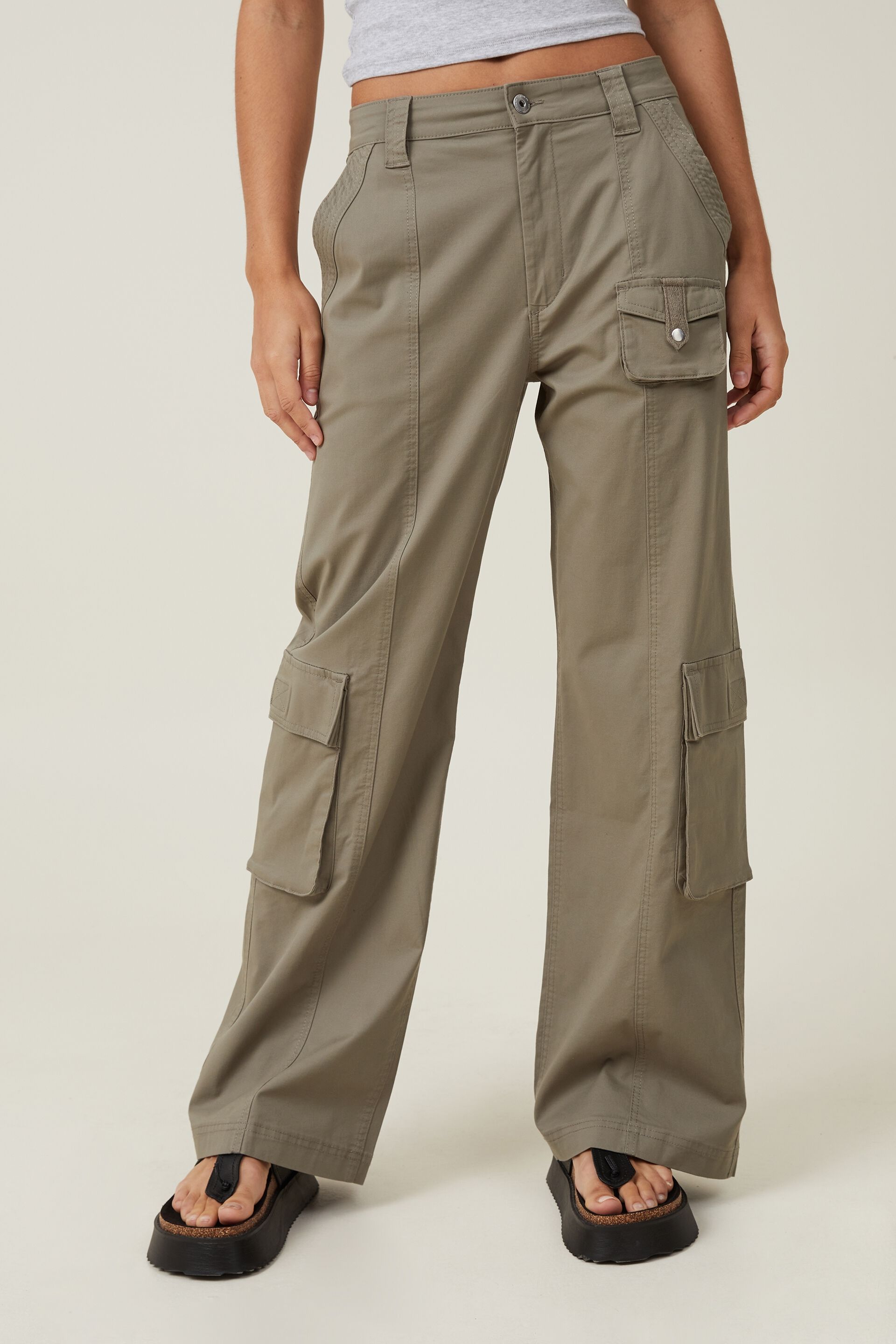 Social Standard by Sanctuary Womens Crop Cargo Pants Size Large Green Camo  W31  Inox Wind