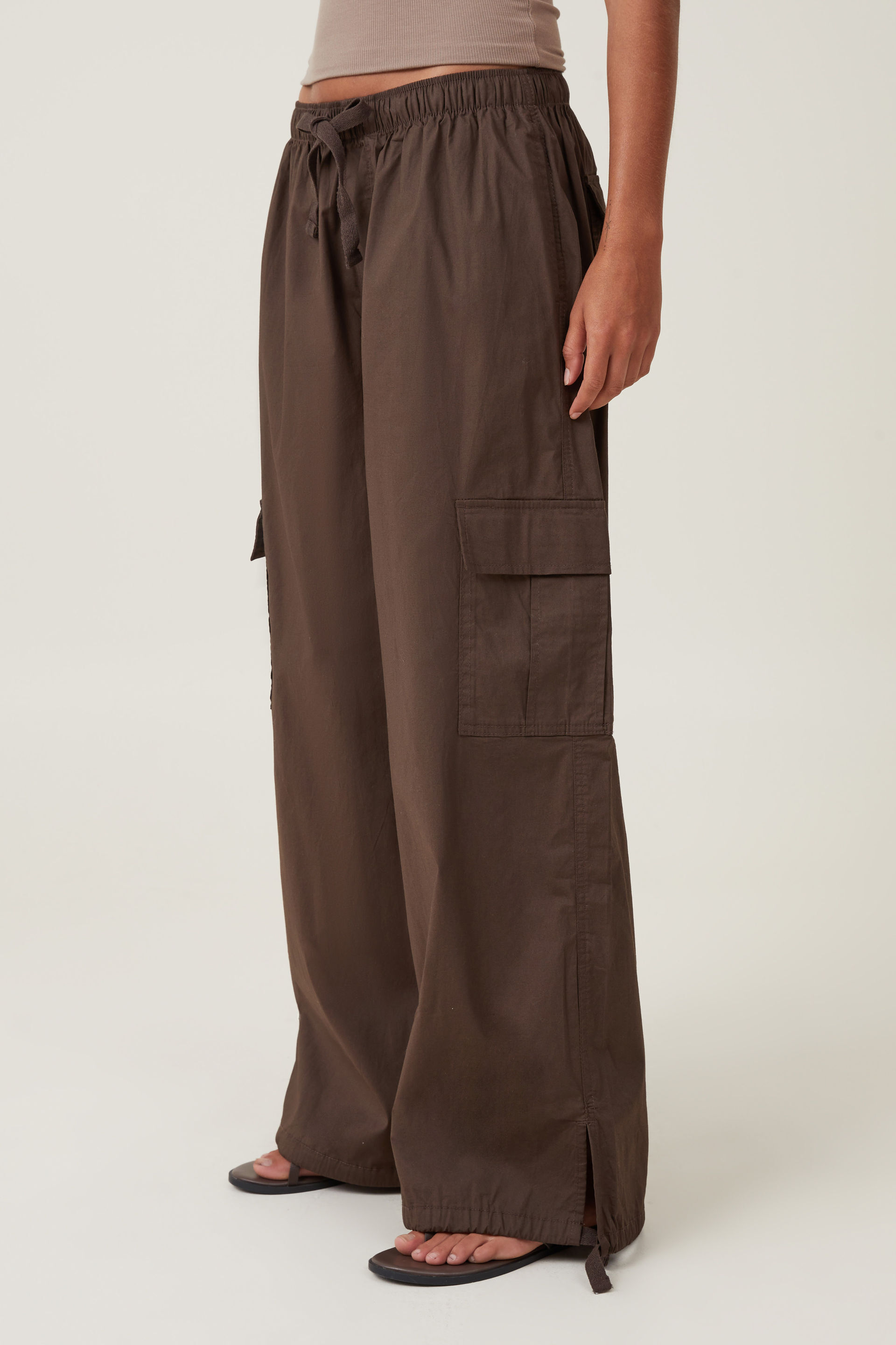 Le Cargo Croissant cotton cargo pants in brown - Jacquemus | Mytheresa