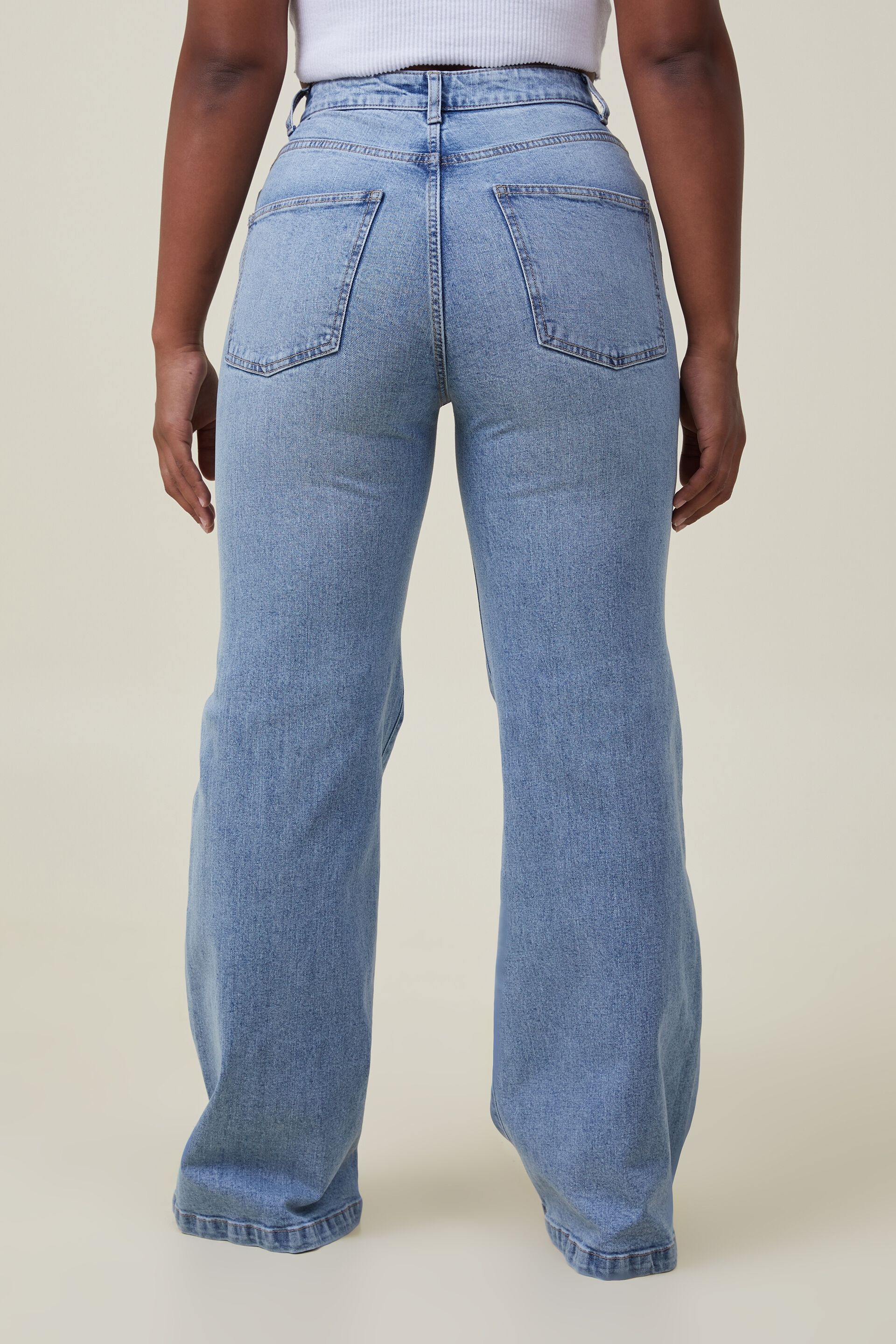 Curvy Stretch Wide Jean