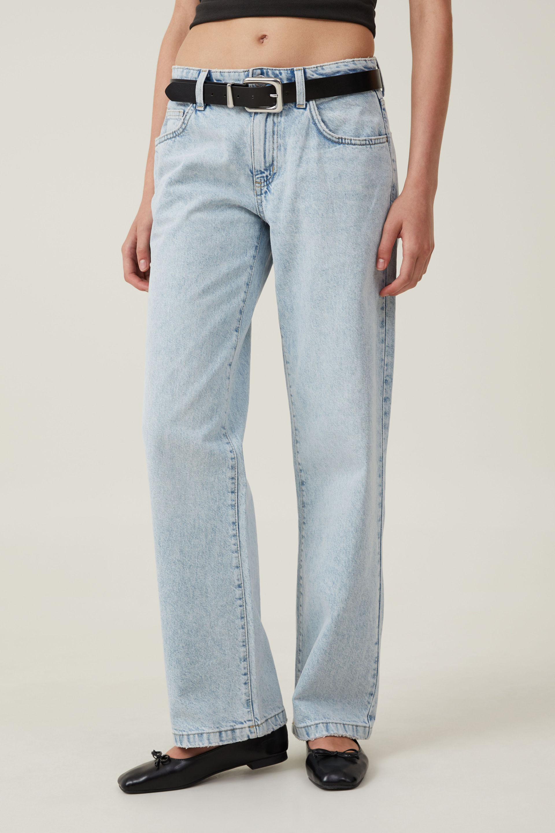 Share more than 202 light blue straight leg jeans