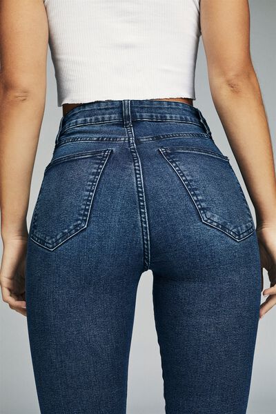Women's Jeans, Skinny, Flared & Hot Mom Styles | Cotton On