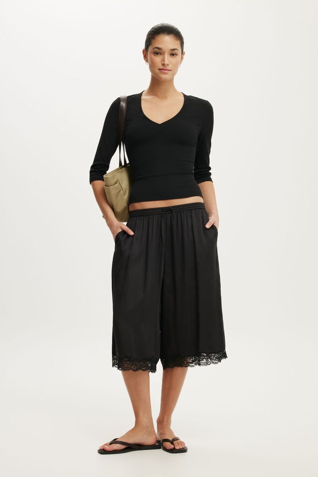 90S Vee 3/4 Sleeve, BLACK