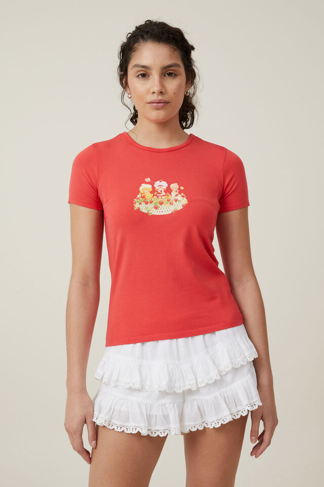 Strawberry Shortcake Fitted Graphic Longline Tee, LCN SSC STRAWBERRY SHORTCAKE GARDEN/ RACER RE