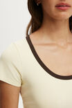 Everyday Smooth Scoop Neck Tee, VANILLA GLOW/DARK OAK BIND - example image 3