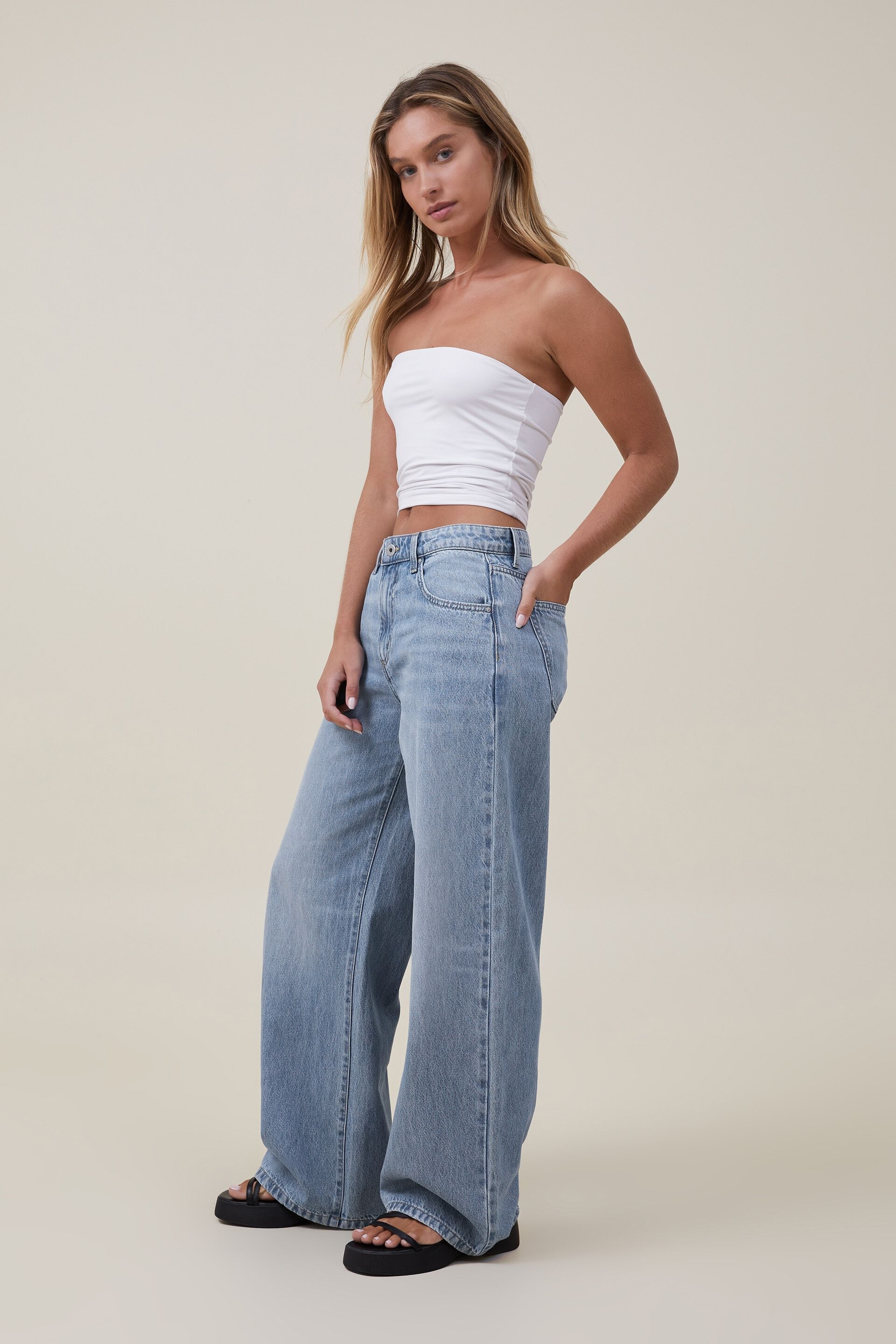 Cotton On Flare Jeans, Women's Fashion, Bottoms, Jeans on Carousell