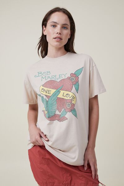 Camiseta - Boyfriend Fit Graphic License Tee, LCN BR BOB MARLEY ONE LOVE RHINESTONE/SANDSTO