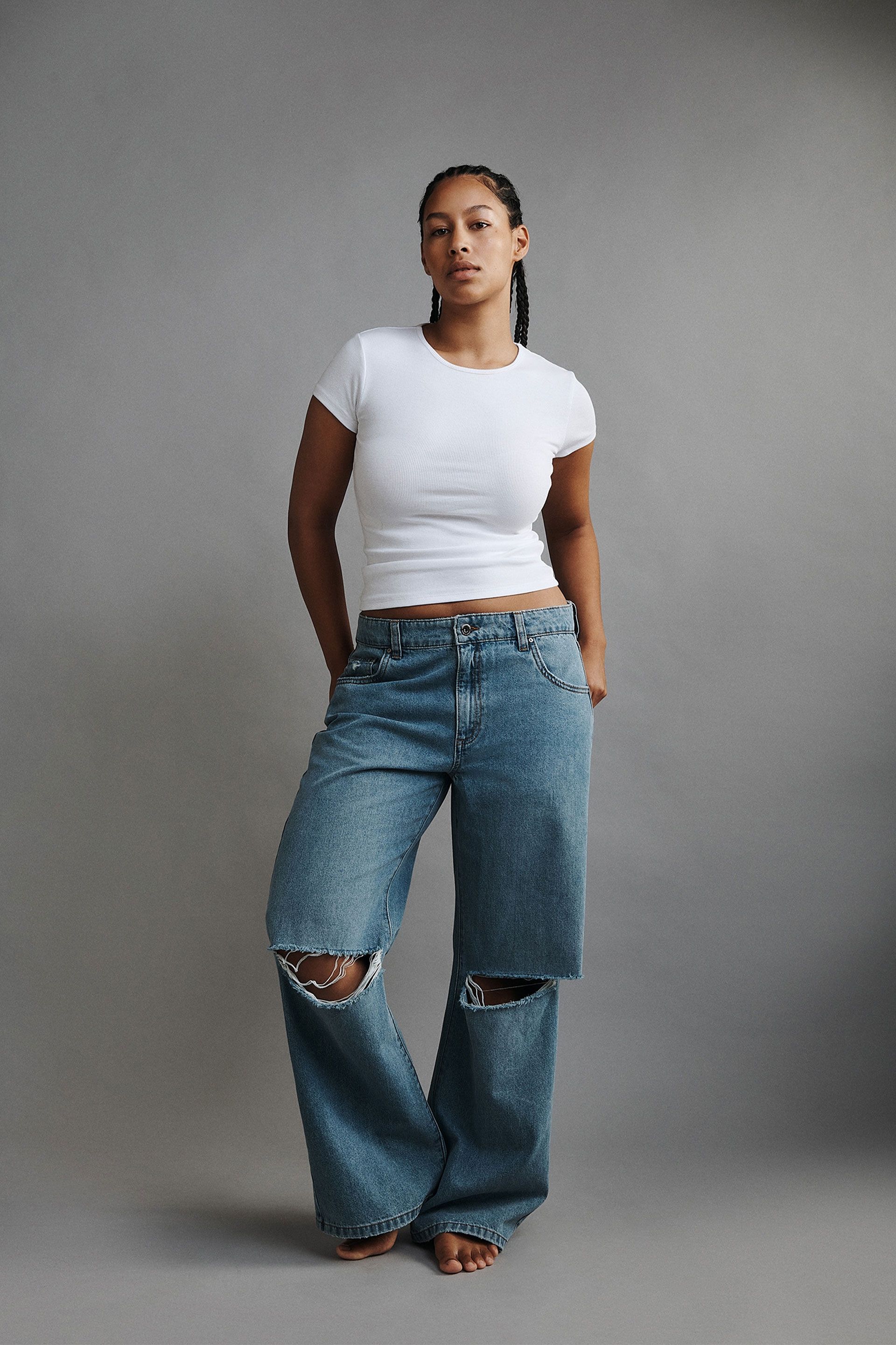 5 Loose-Fitting Jeans Every Woman Needs in Her Closet Right Now – Sourcing  Journal