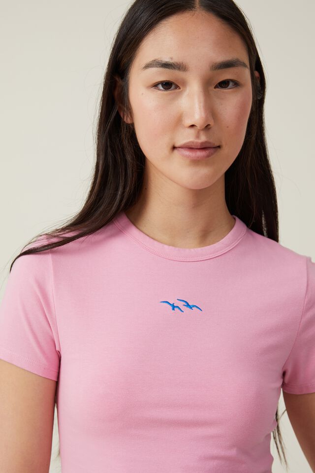 Fitted Graphic Longline Tee, OPEN OCEAN RESORT/CANDY PINK
