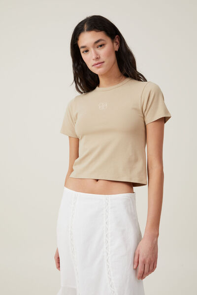 Fitted Graphic Longline Tee, ROY/MID TAUPE