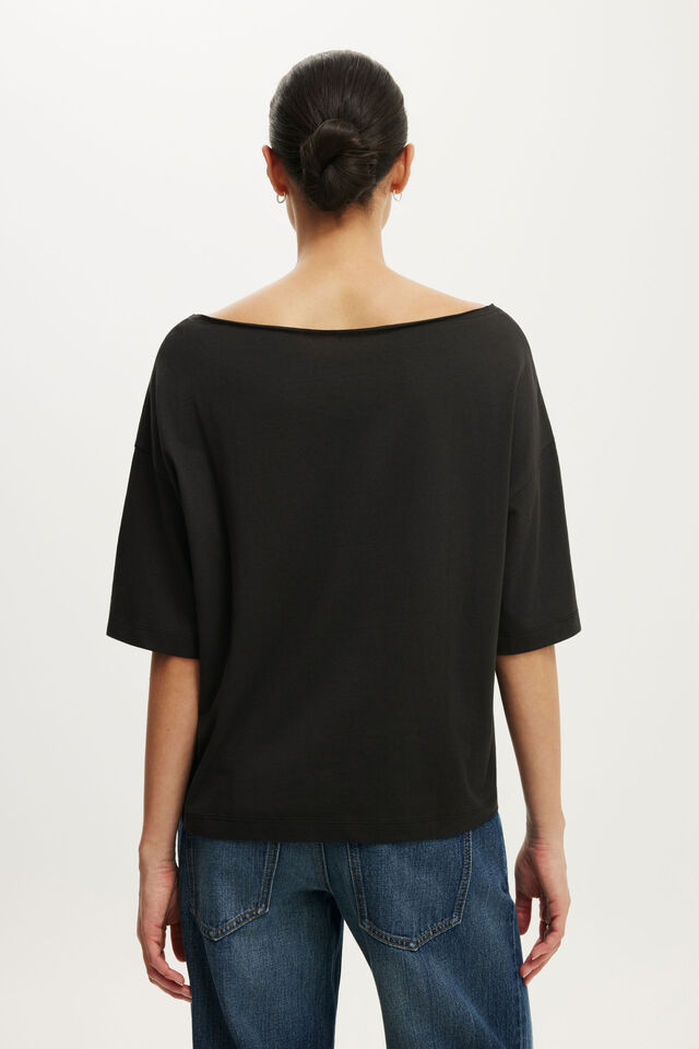 Jennie Music Off The Shoulder Boxy Graphic Tee, LCN COR JENNIE SWORD / WASHED BLACK