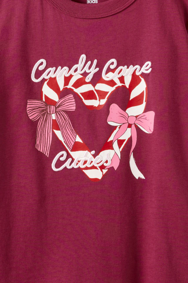 Essential graphic tee £8