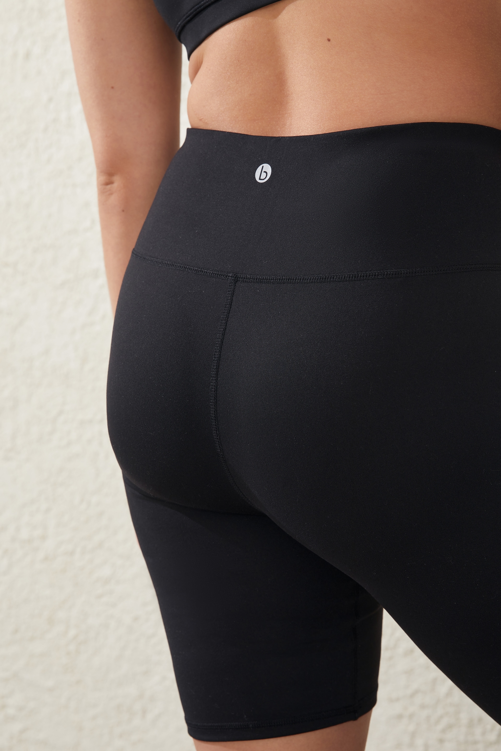 Cotton:On active legging shorts in black