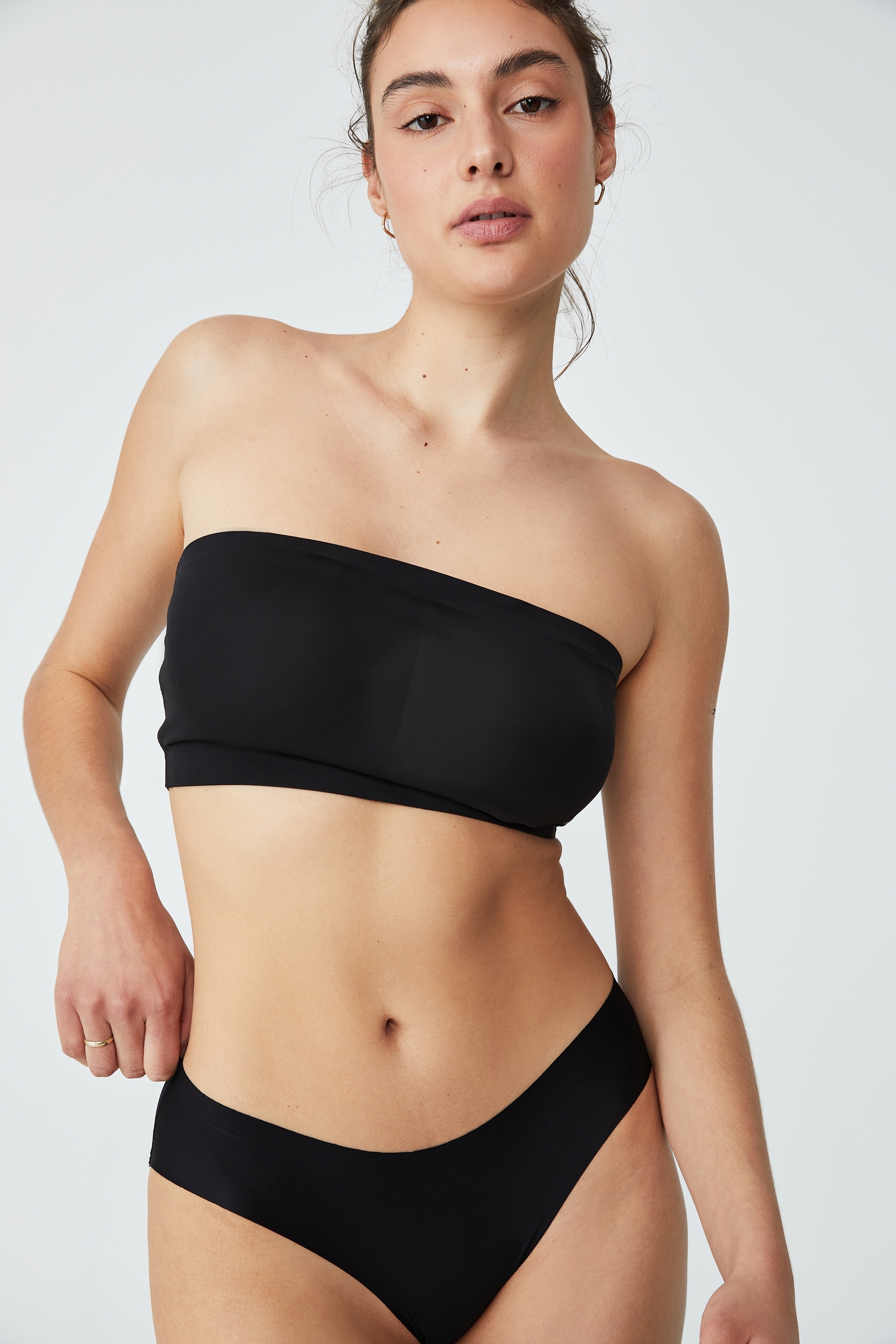 Body - Invisible Bonded Bandeau - Black