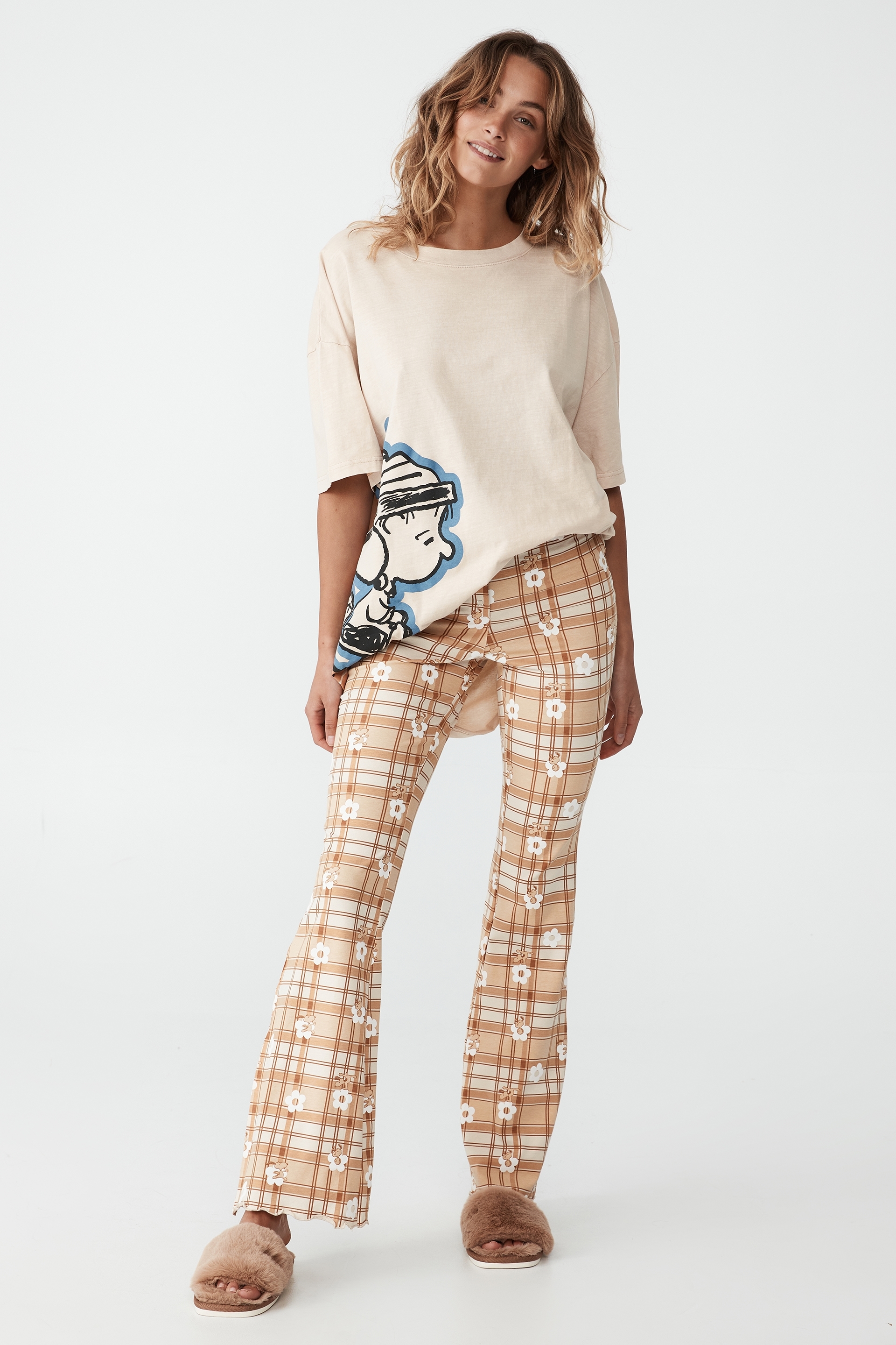 Body - Jersey Bed Flare Pant - Lcn pea/snoopy floral checkerboard