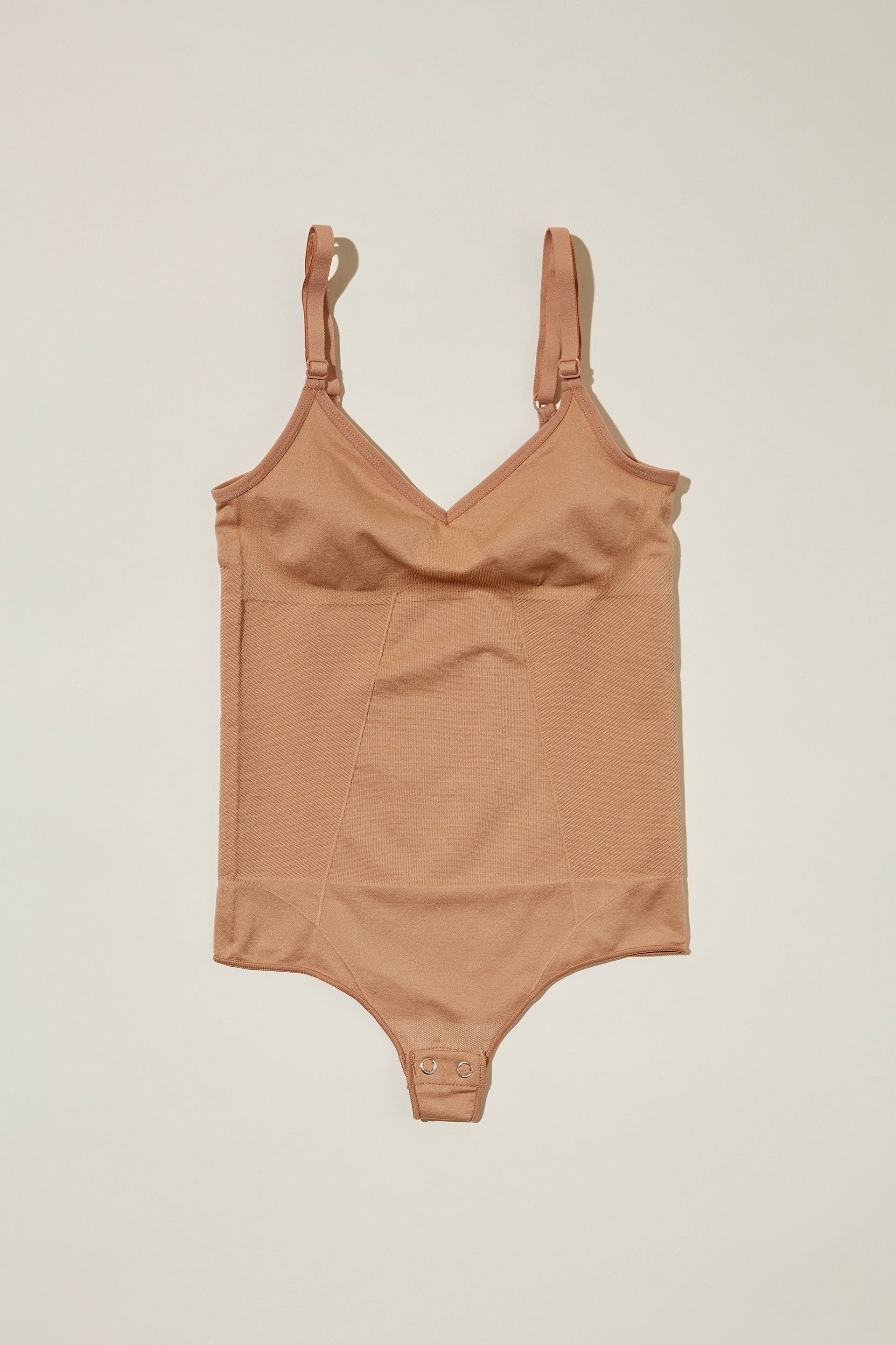 Nude Seamless Smoothing Bodysuit - Matalan