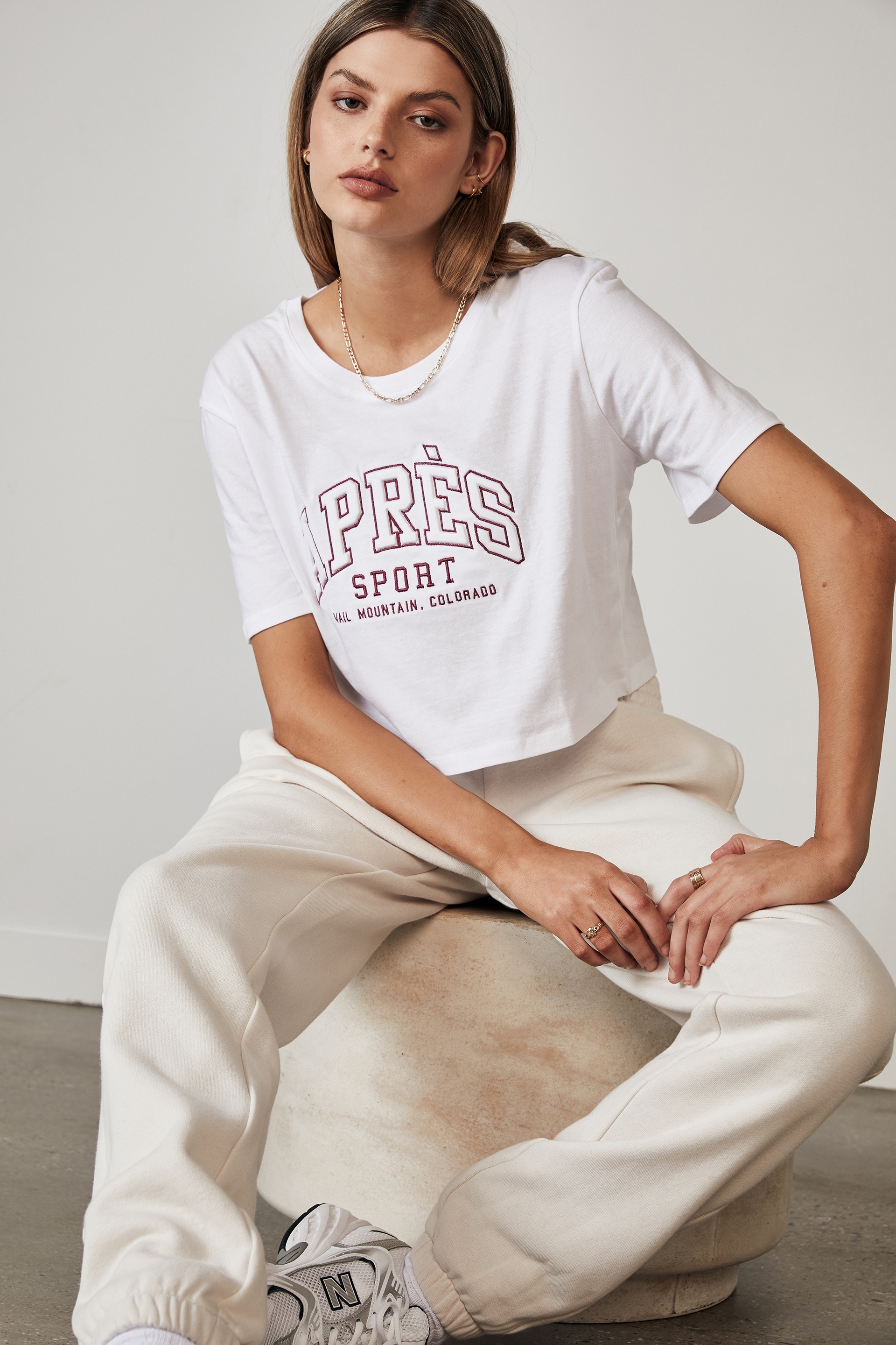 Factorie - Short Sleeve Crop Graphic T Shirt - White/apres sport