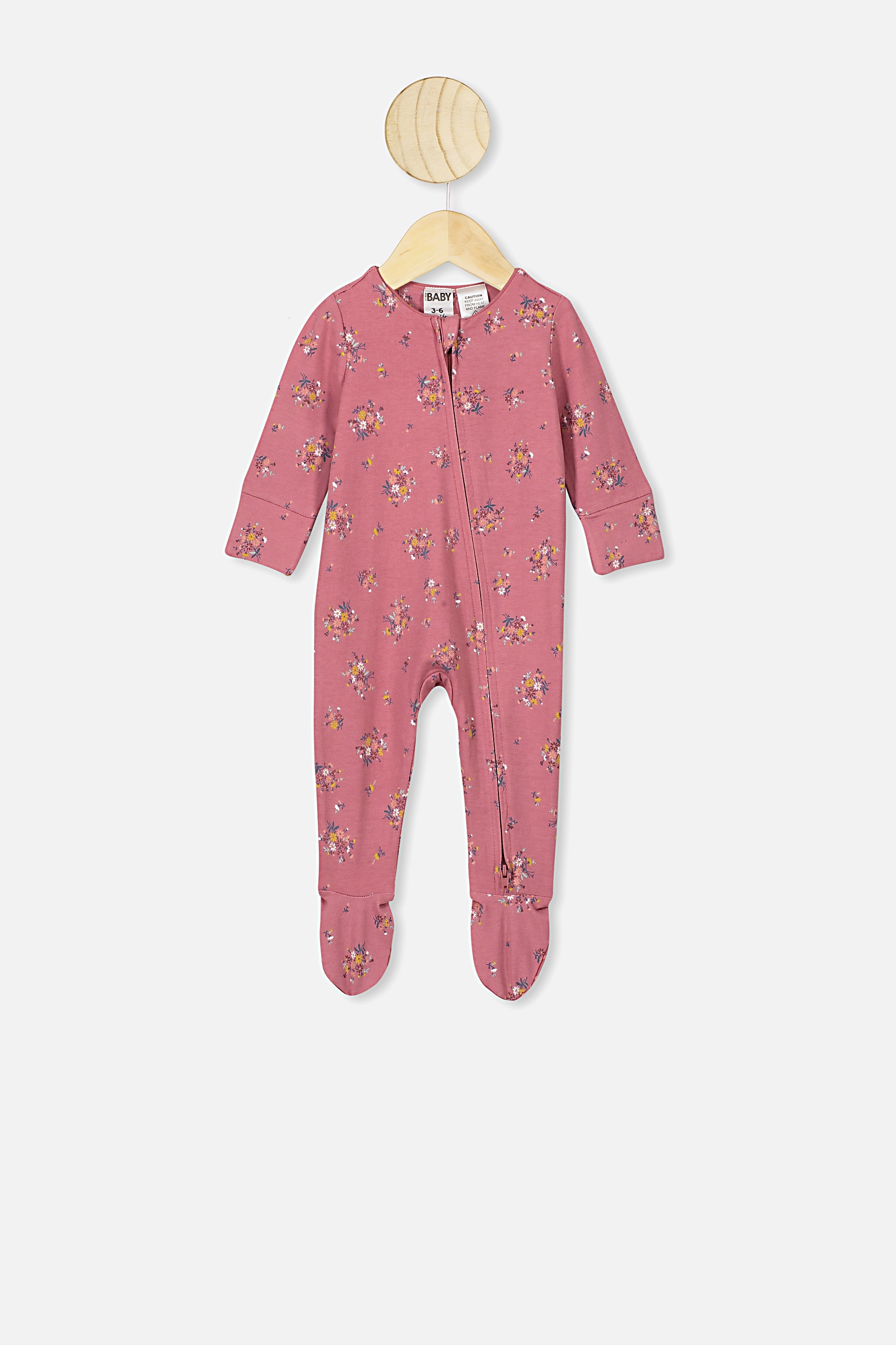 baby sleepsuits with grippy feet