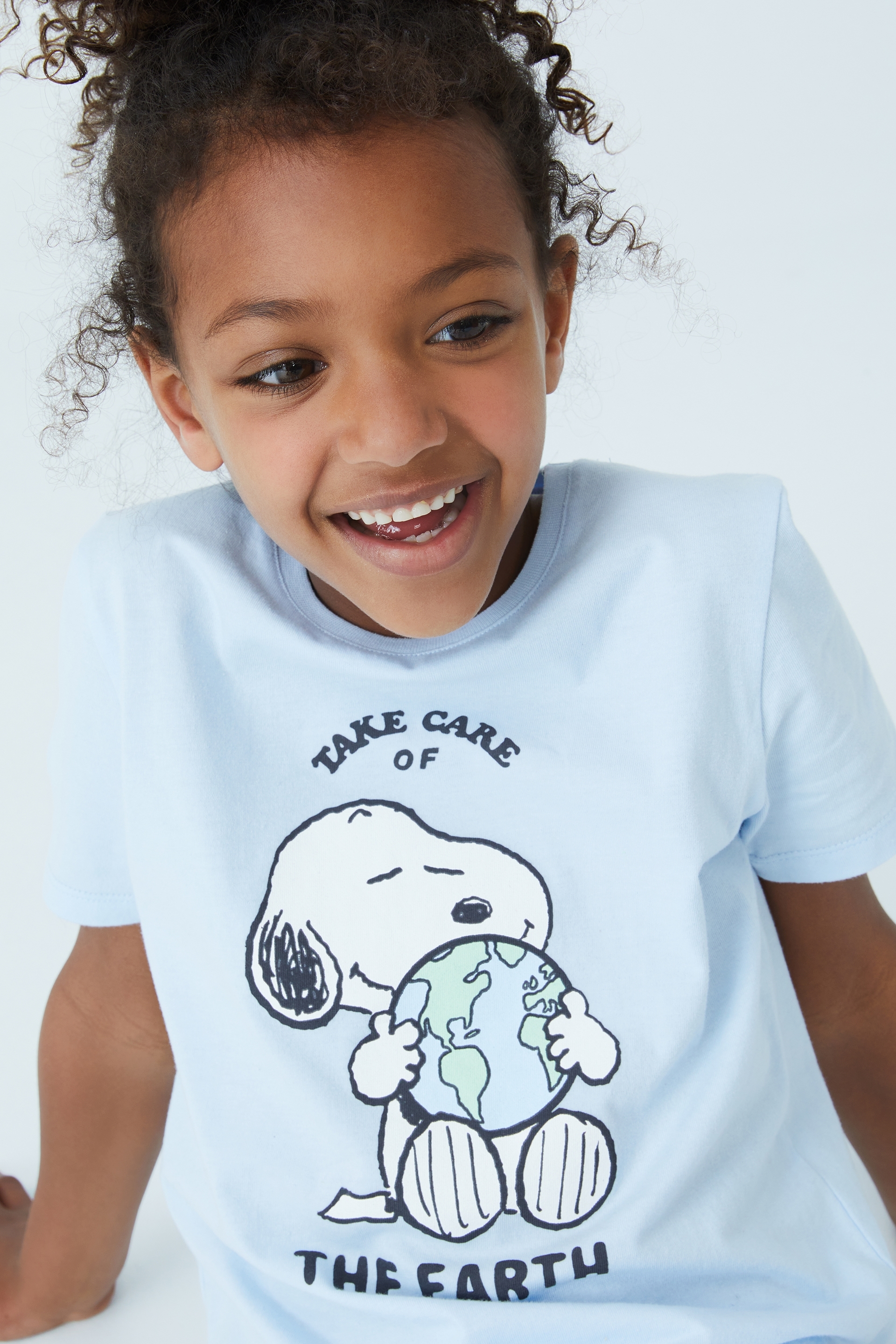 Cotton On Kids - License Short Sleeve Tee - Lcn pea snoopy earth/whitewater blue