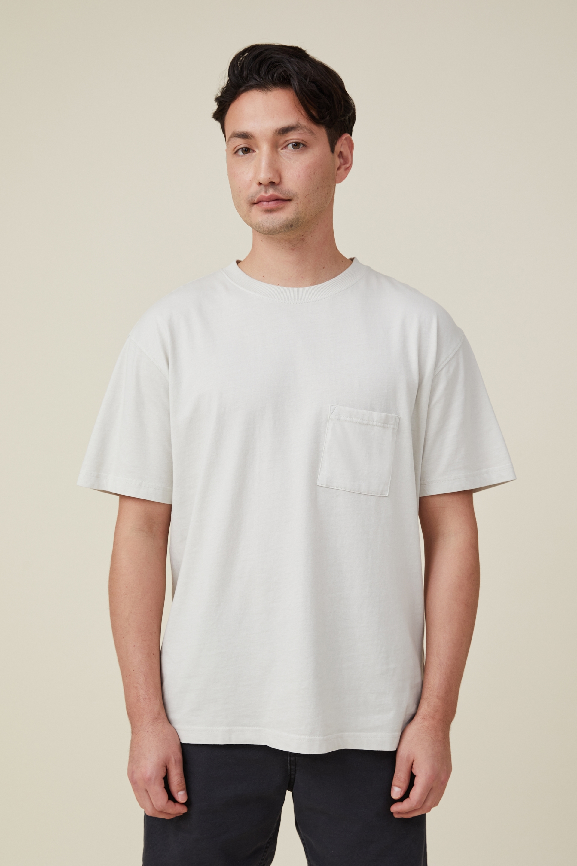 Cotton On Men - Loose Fit T-Shirt - Ivory