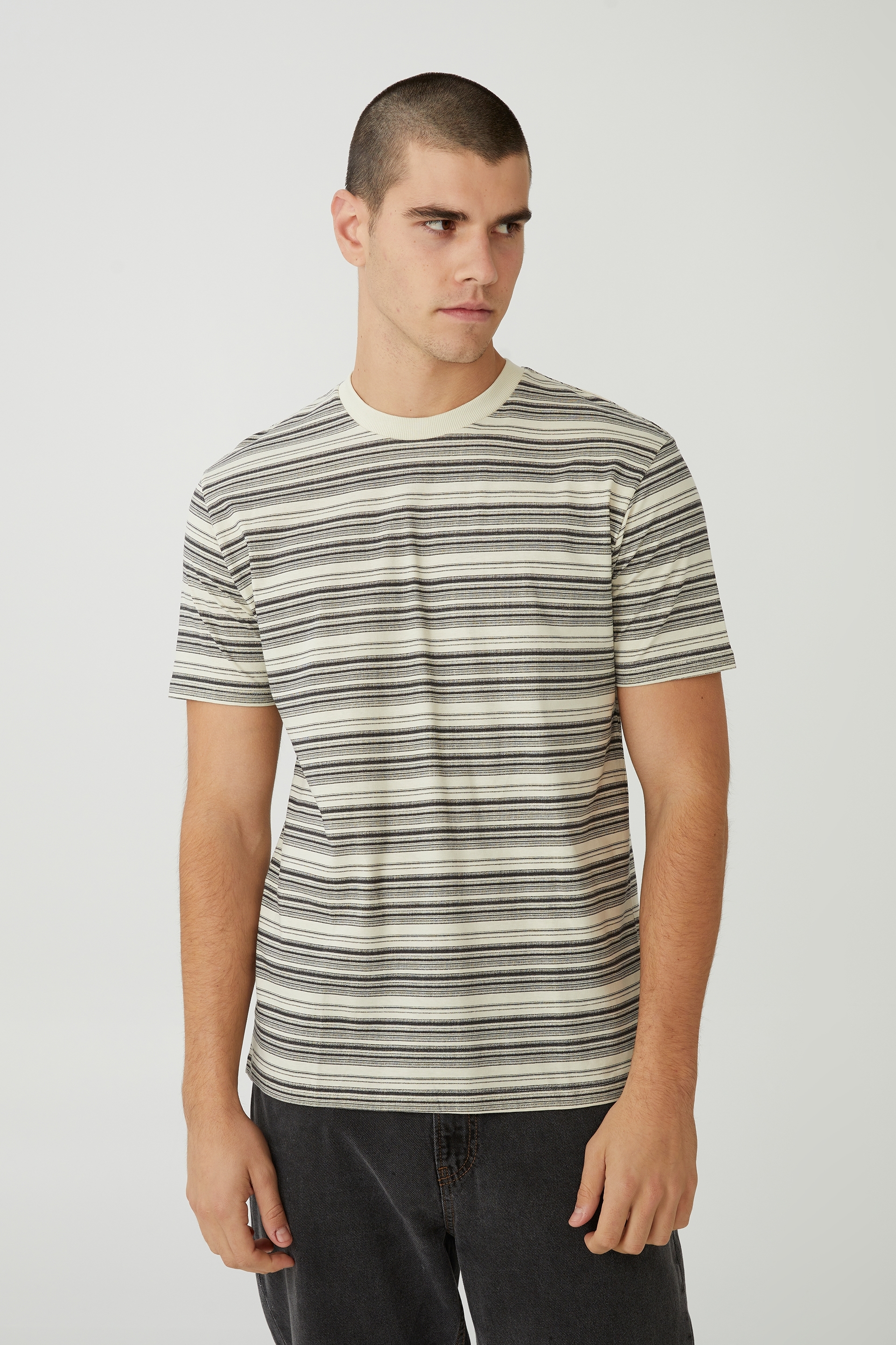 Cotton On Men - Loose Fit T-Shirt - Ivory/textured stripe