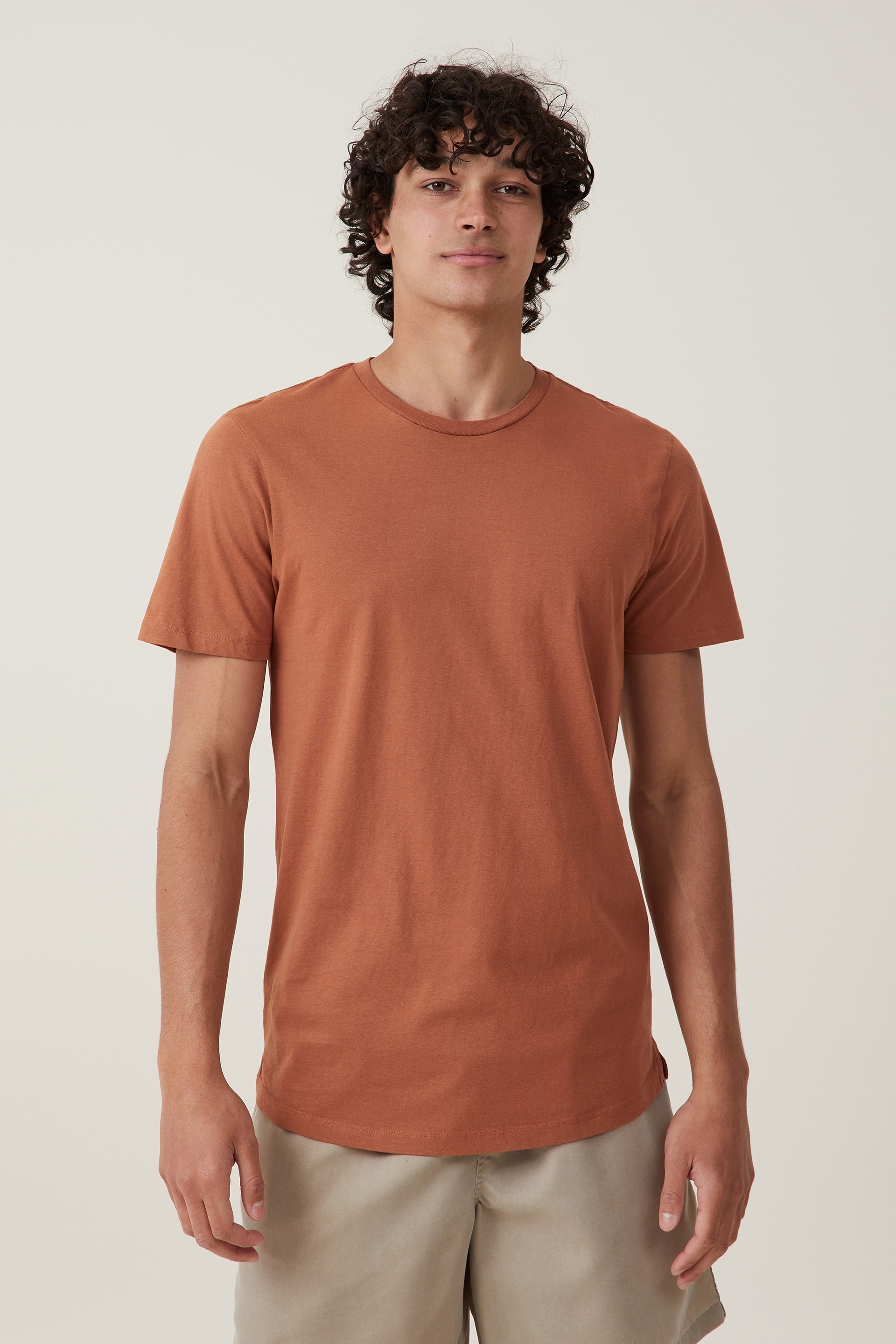Cotton On Men - Organic Longline T-Shirt - Terracotta