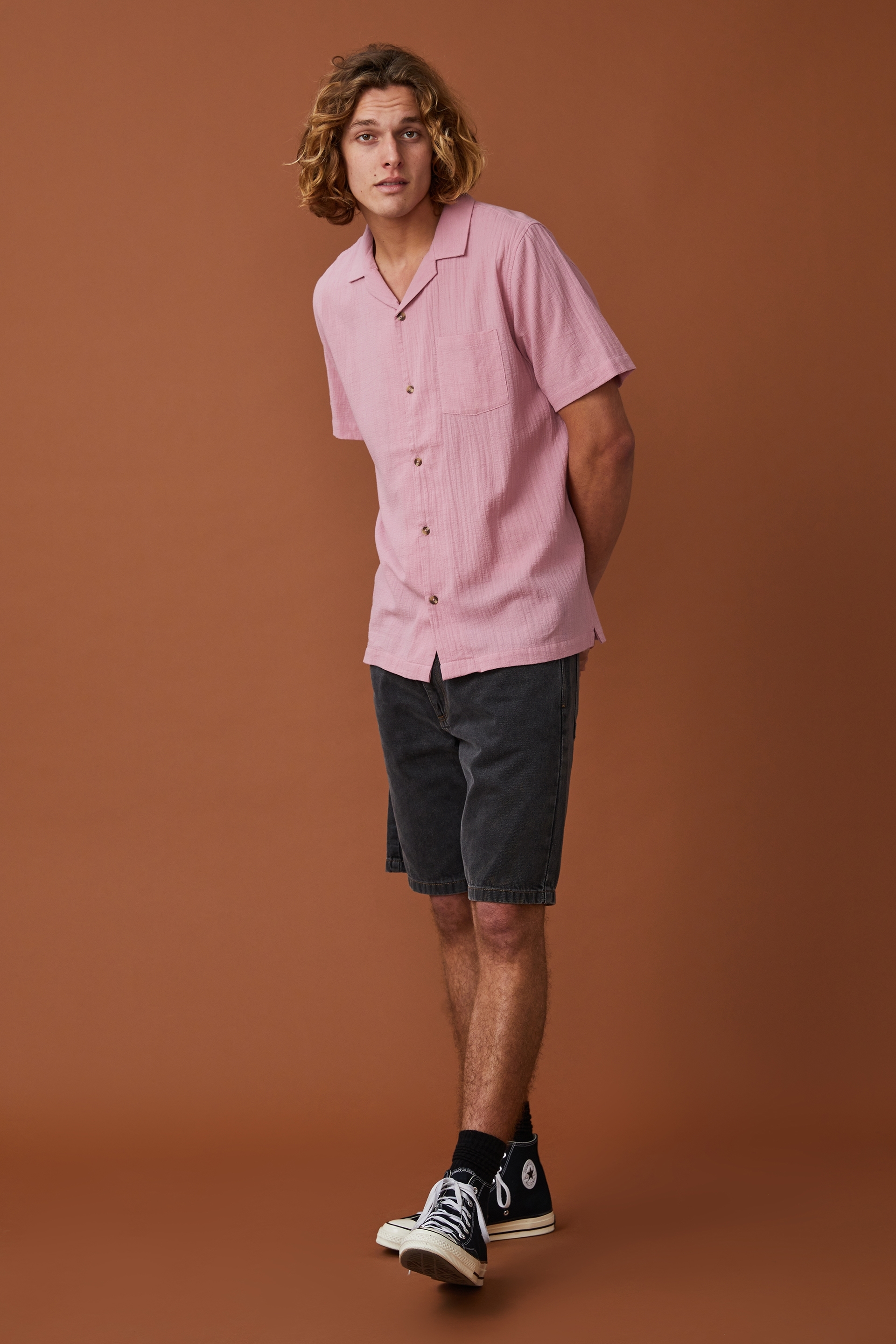 Cotton On Men - Riviera Short Sleeve Shirt - Chalk pink