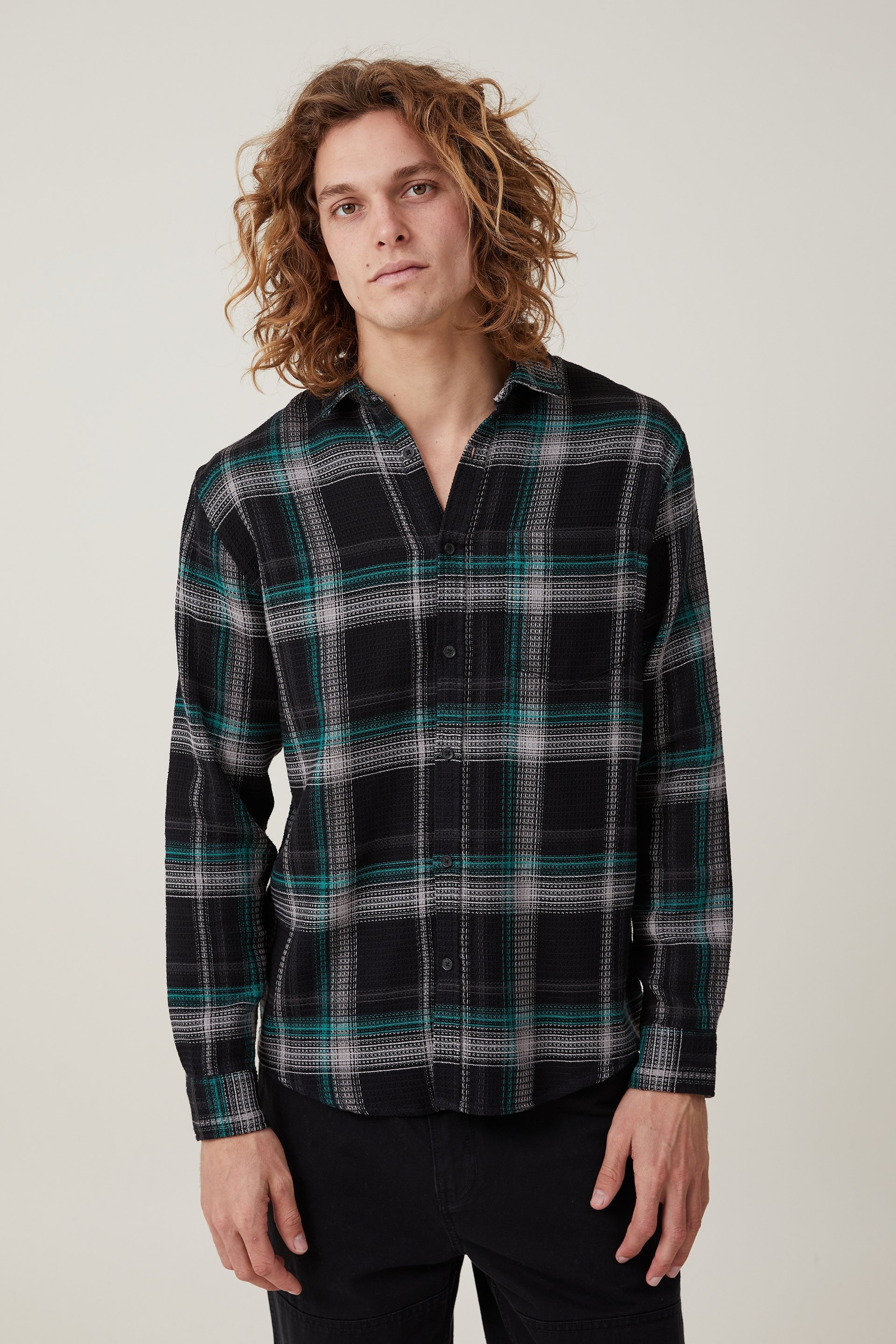 Cotton On Men - Boston Long Sleeve Shirt - Black waffle check