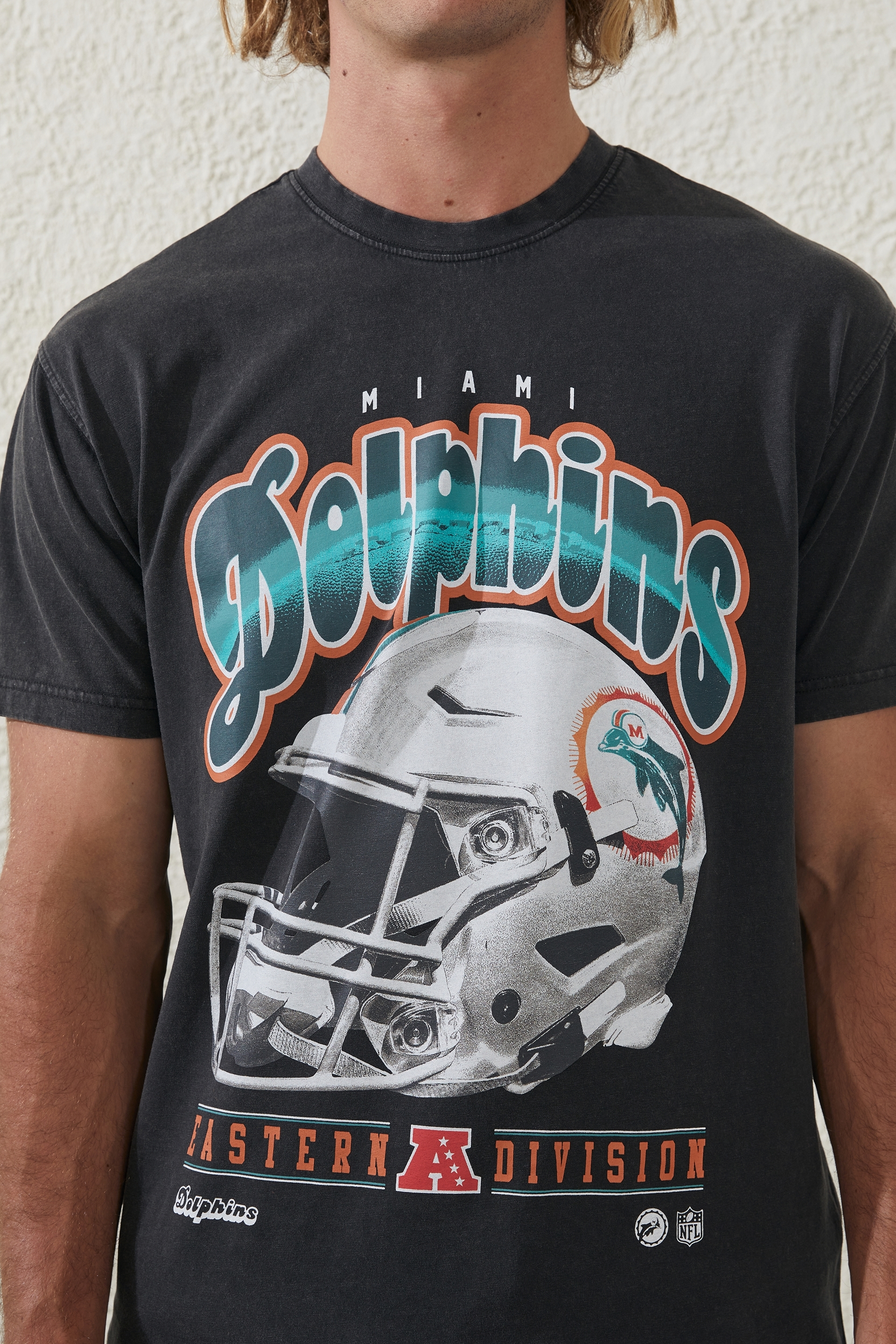 Vintage Miami Dolphins NFL Team Apparel Helmet Sz XL Unisex T 