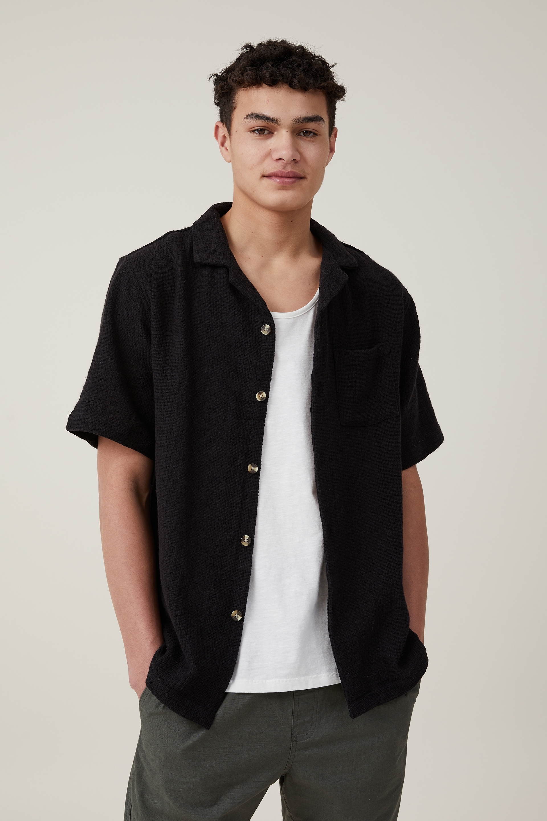 Cotton On Men - Palma Short Sleeve Shirt - Washed black